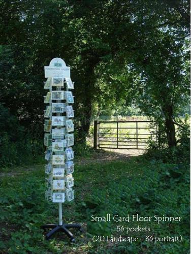 Small card - floor standing spinner